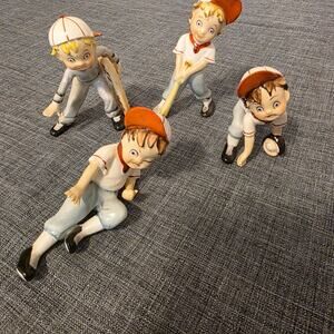 Napco Vintage 4 Boys Baseball Player figurines KW340 batter base runner catcher